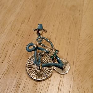 Vintage rope man enamel and rhinestone brooch